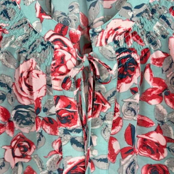 DE Collection Smocked-Yoke Blouse with Rose Print - Picture 4 of 9